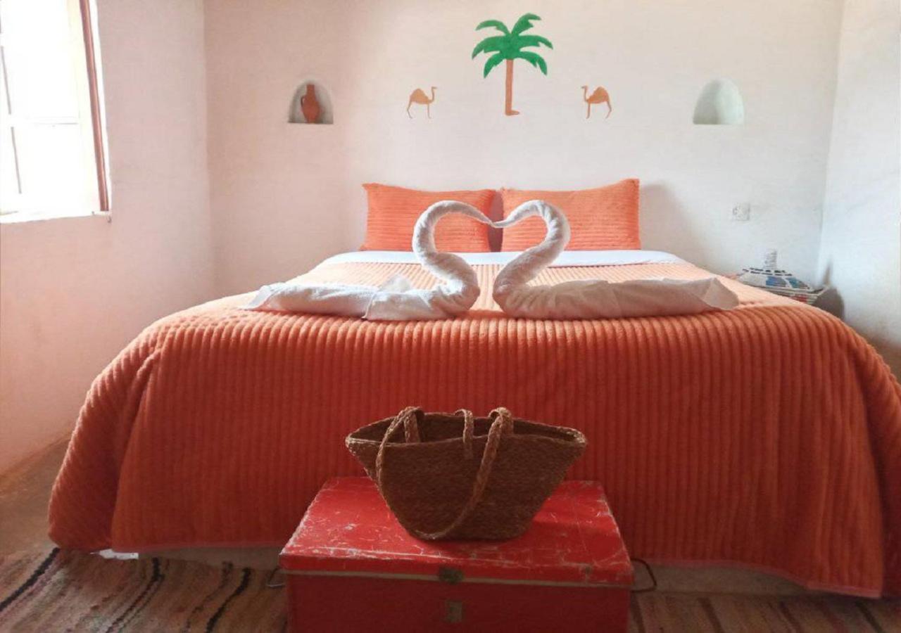 ホテル Nomad House メルズーガ エクステリア 写真