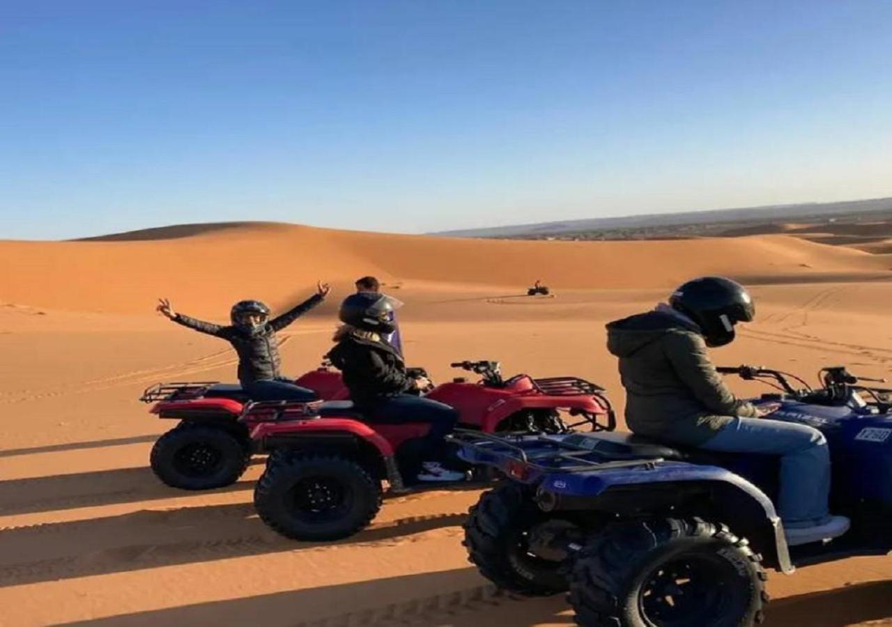 ホテル Nomad House メルズーガ エクステリア 写真